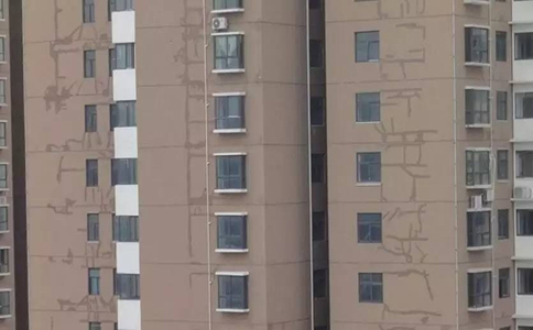 玻璃幕墻漏水別慌！中盛隆防水老師傅有高招